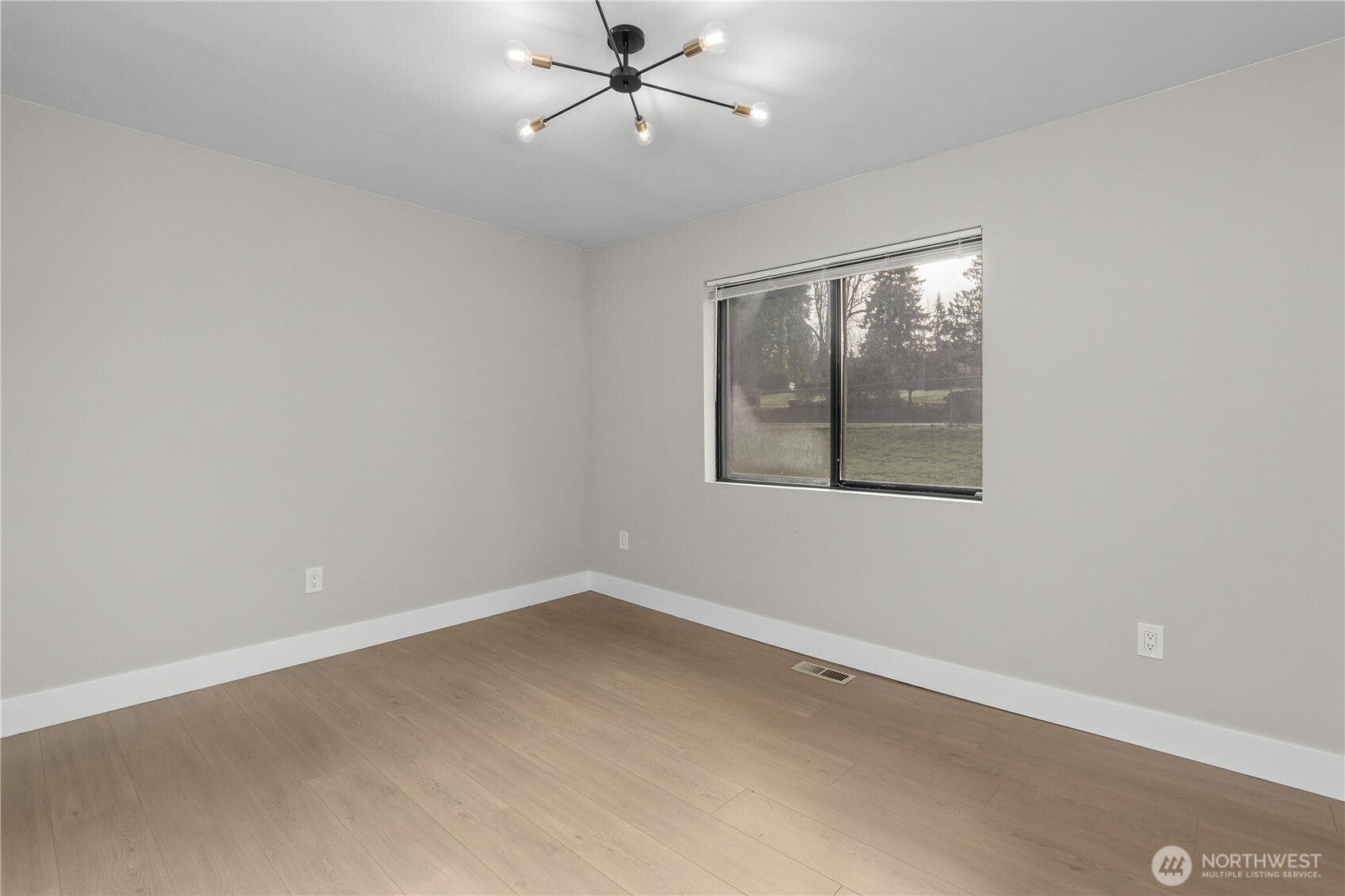 625 173rd Street South Spanaway, WA 98387 - Photo 24 of 35 an empty room with a window
