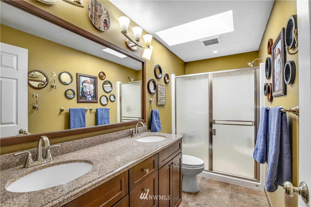 4924 Southeast 2nd Place Renton, WA 98059 - Photo 17 of 39