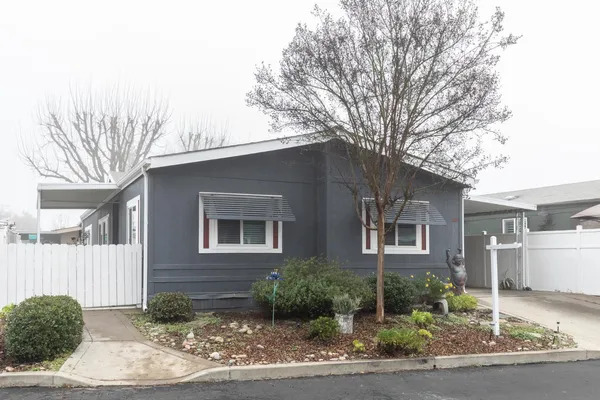 $210,000 | 8701 Highway 41, Unit 35, Fresno, CA 93720