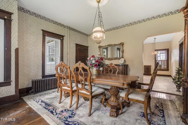 $256,000 | 118 West 1st Street South, Big Stone Gap, VA 24219