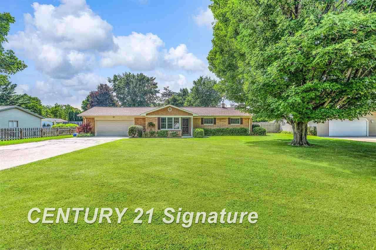 4231 North Thomas Road Freeland, MI 48623 - Photo 1 of 38