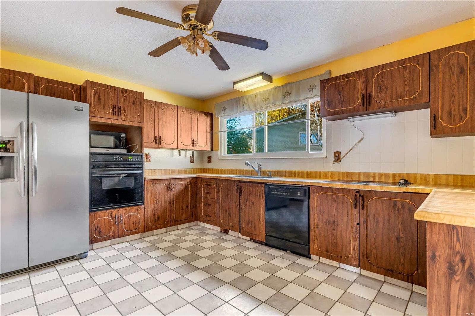1175 Crested View Drive St. Louis, MO 63146 - Photo 12 of 31