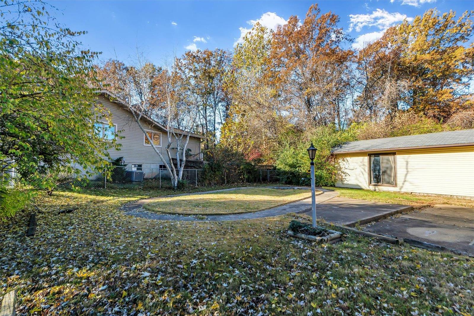 1175 Crested View Drive St. Louis, MO 63146 - Photo 7 of 31