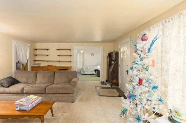 $179,900 | 311 West Allen Street, Kentland, IN 47951