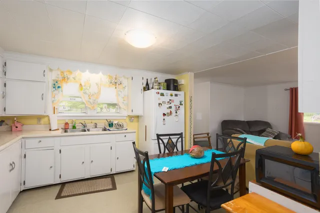 $179,900 | 311 West Allen Street, Kentland, IN 47951