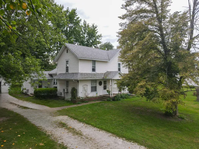 $179,900 | 311 West Allen Street, Kentland, IN 47951