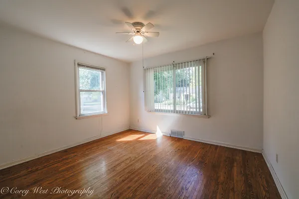 $233,000 | 916 Albert Avenue, Sycamore, IL 60178