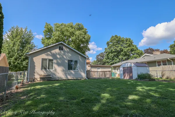 $233,000 | 916 Albert Avenue, Sycamore, IL 60178