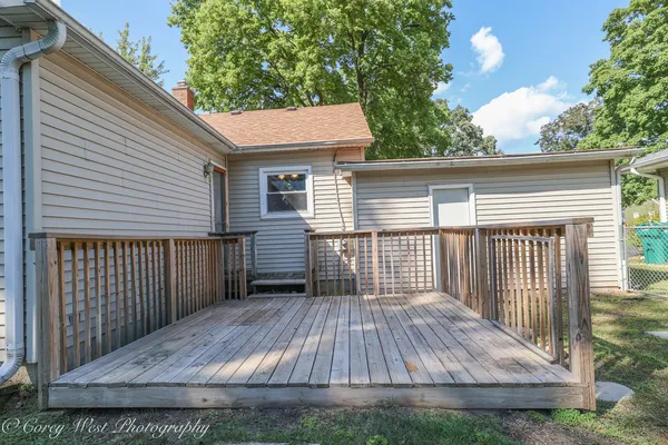 $233,000 | 916 Albert Avenue, Sycamore, IL 60178