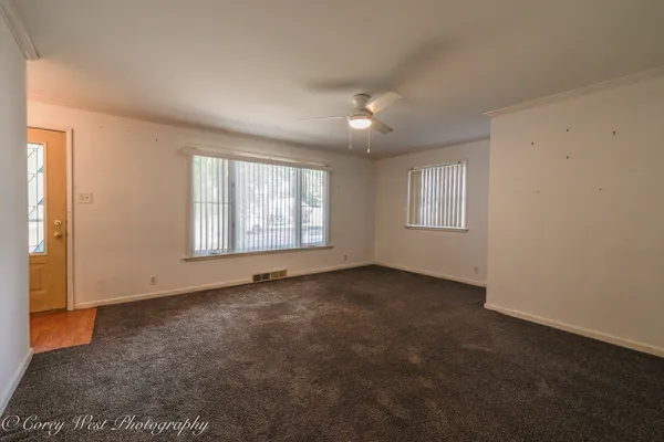 $233,000 | 916 Albert Avenue, Sycamore, IL 60178