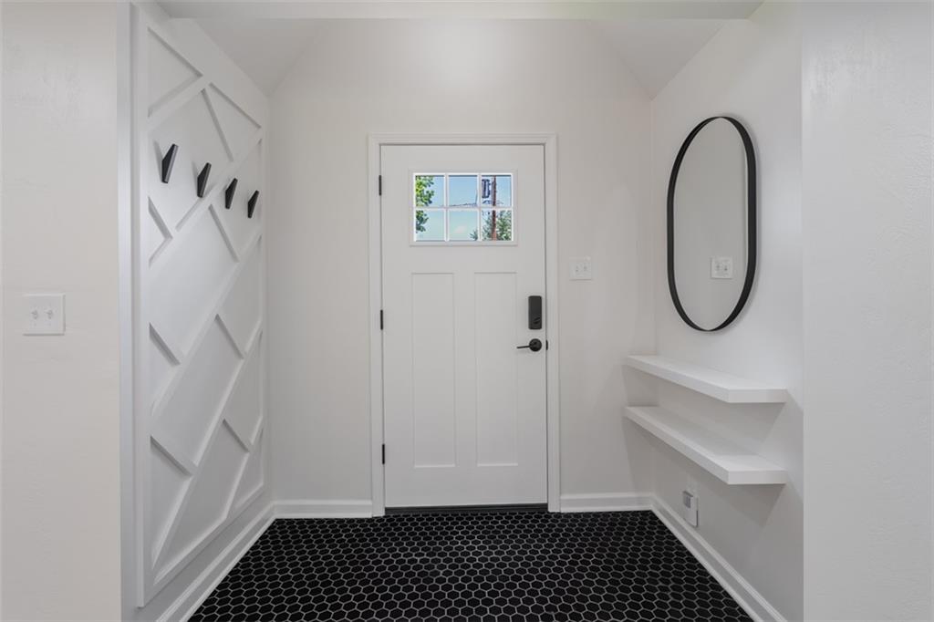 4736 Doyle Road Pittsburgh, PA 15227 - Photo 12 of 45 Gallery Image 12