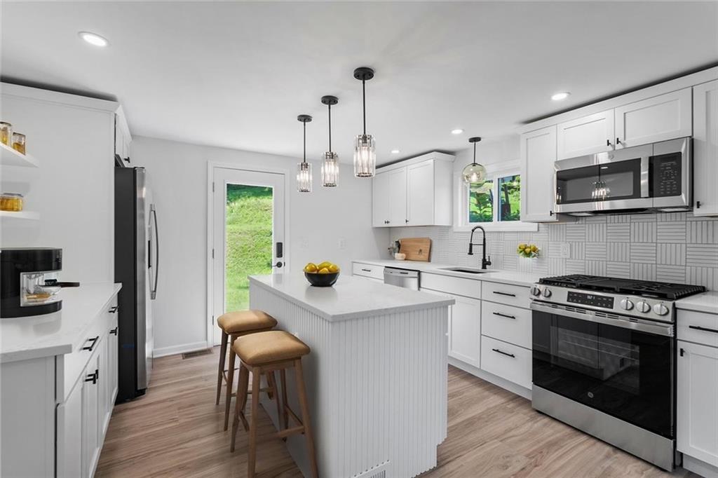 4736 Doyle Road Pittsburgh, PA 15227 - Photo 13 of 45 Gallery Image 13