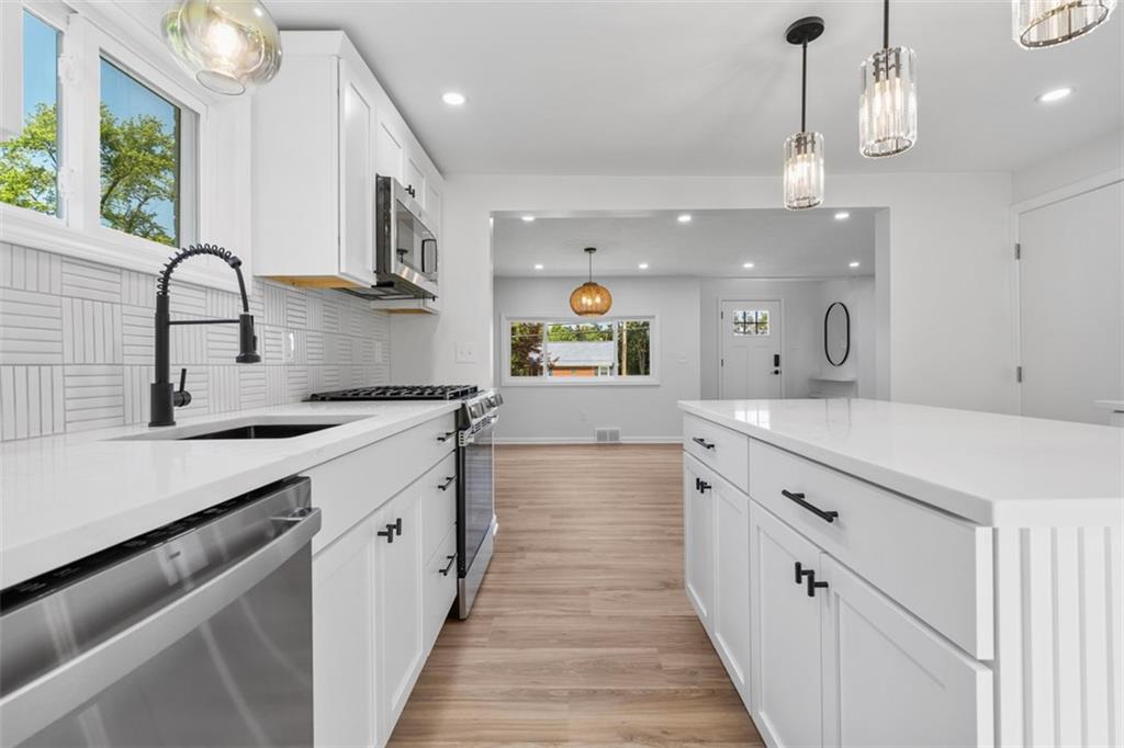 4736 Doyle Road Pittsburgh, PA 15227 - Photo 17 of 45 Gallery Image 17