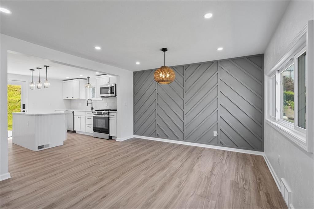 4736 Doyle Road Pittsburgh, PA 15227 - Photo 8 of 45 Gallery Image 8