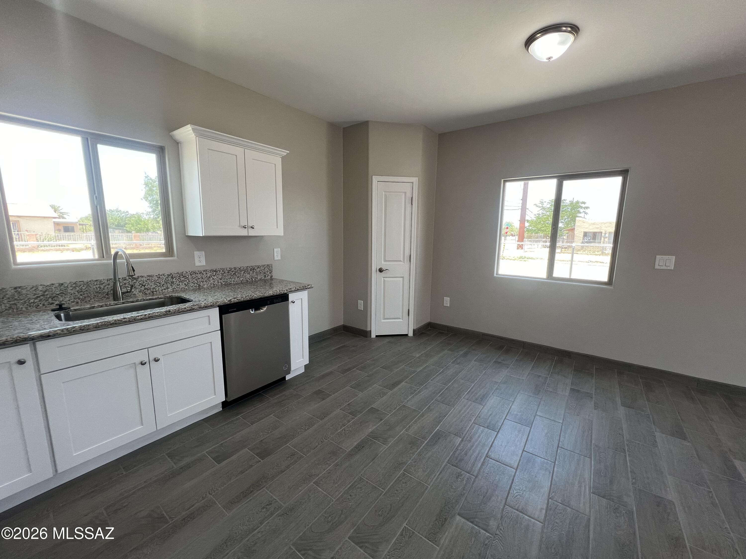 808 East 35th Street, Unit 1 Tucson, AZ 85713 - Photo 4 of 20 IMG_0569