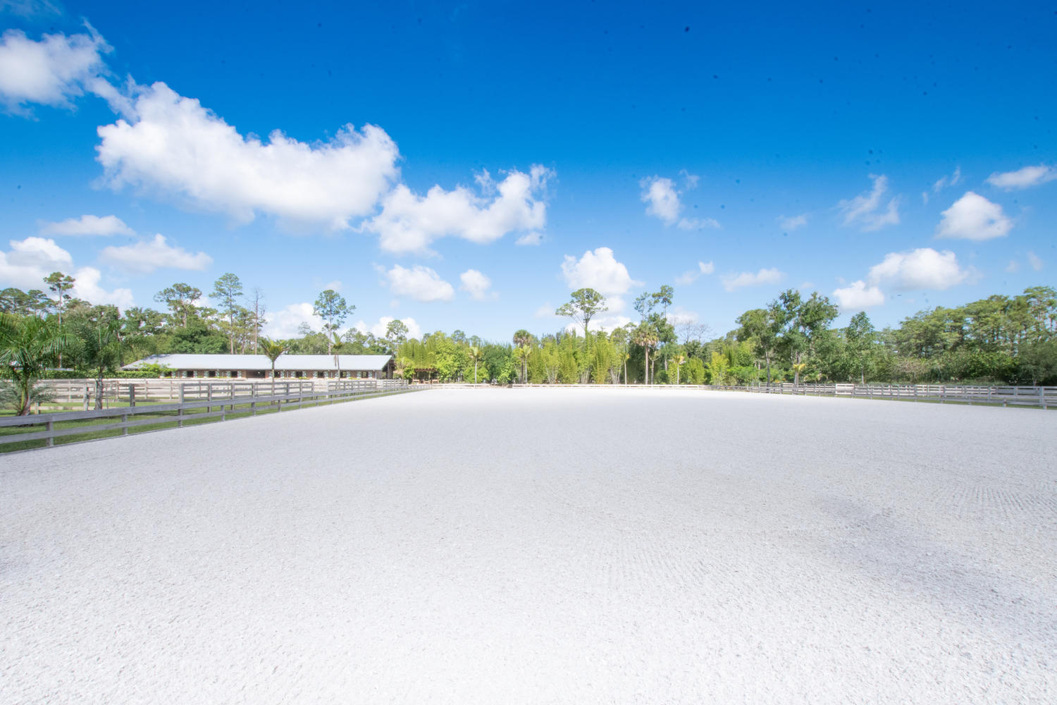 495 E Road Loxahatchee Groves, FL 33470 - Photo 39 of 73 495 E Rd Loxahatchee FL 33470-large-049-