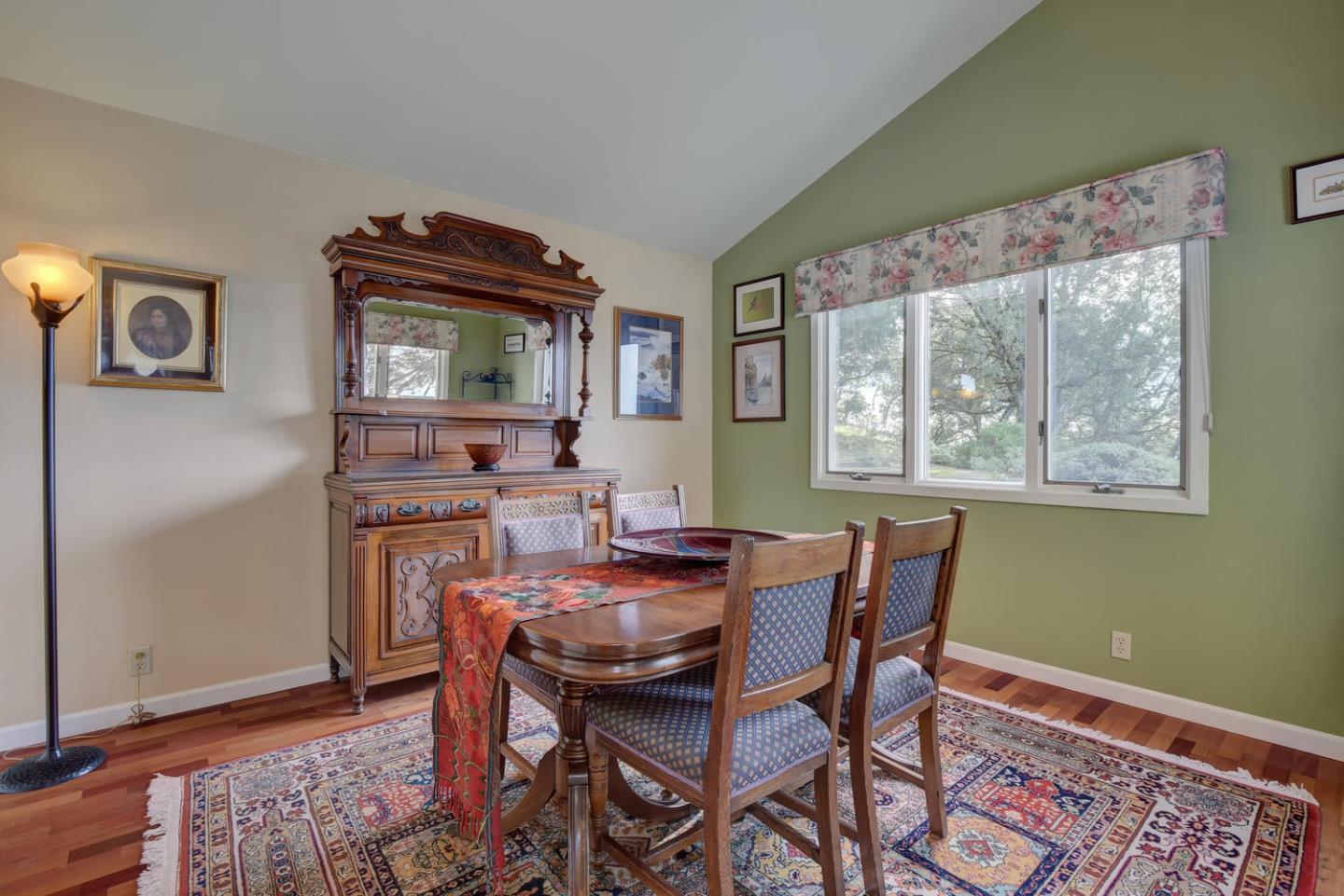 20277 Beatty Ridge Road Los Gatos, CA 95033 - Photo 8 of 23 Gallery Image 8