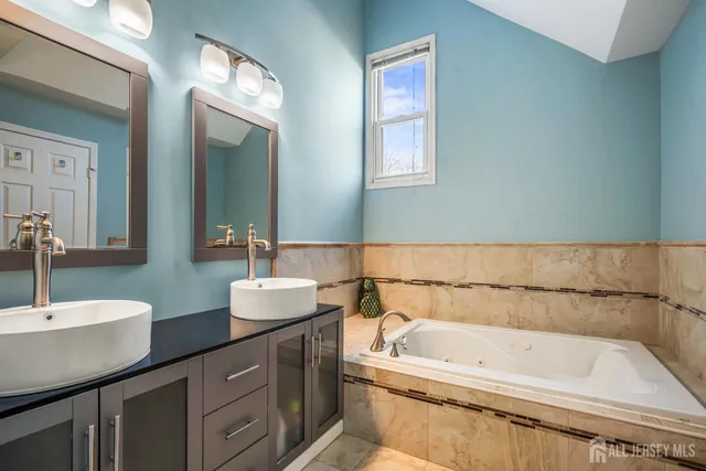 $585,000 | 78 Wooten Court, East Brunswick, NJ 08816