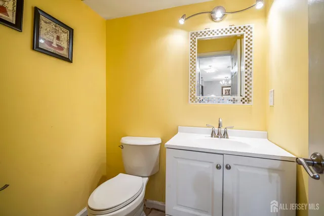 $585,000 | 78 Wooten Court, East Brunswick, NJ 08816