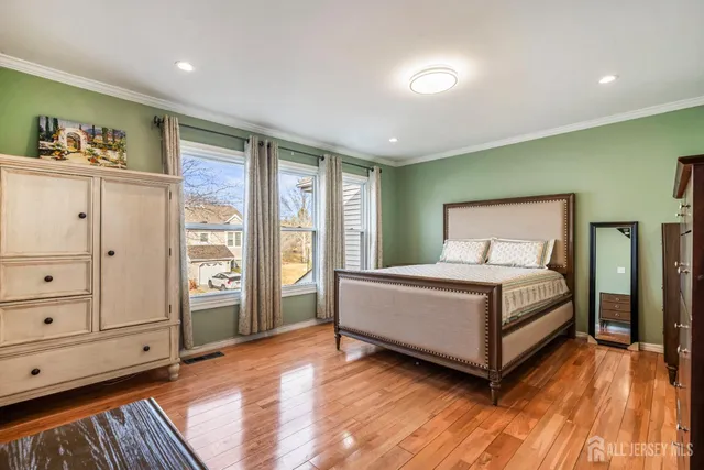 $585,000 | 78 Wooten Court, East Brunswick, NJ 08816