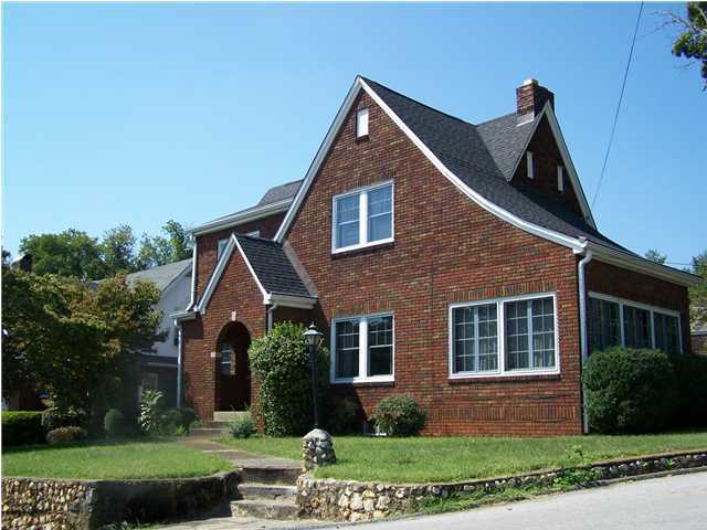 641 East Crest Road Chattanooga, TN 37404 - Photo 1 of 12 Primary Photo