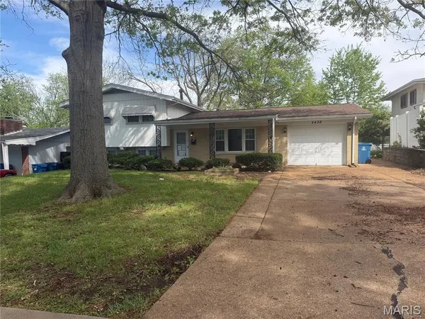 $239,000 | 2436 Pinehurst Drive, Overland, MO 63114