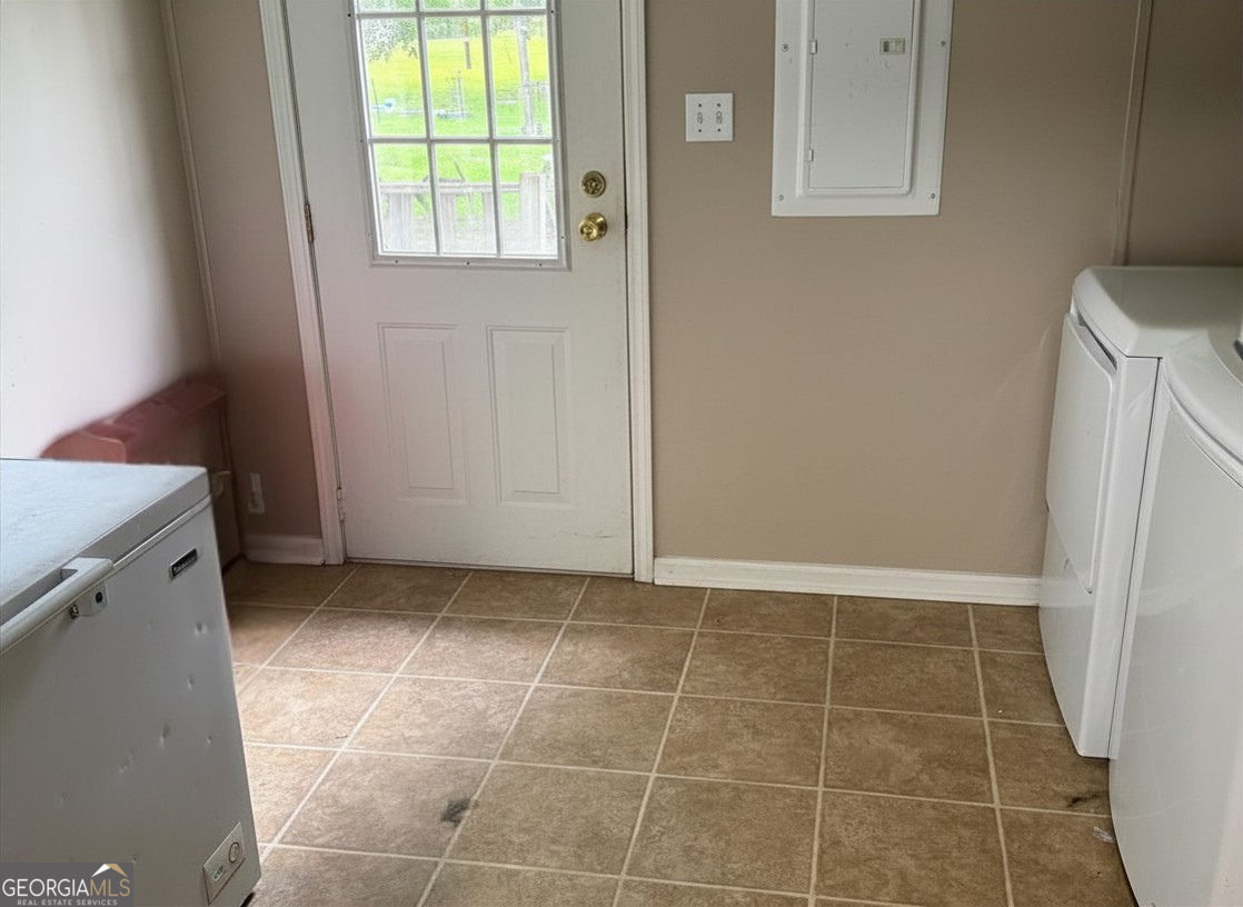 550 Cauley Road East Dublin, GA 31027 - Photo 9 of 17