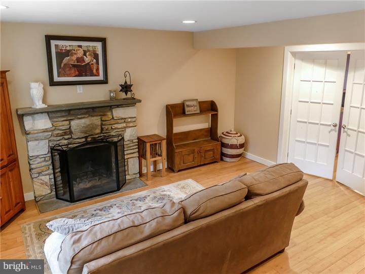 5684 Stump Road Pipersville, PA 18947 - Photo 13 of 25 Gallery Image 13