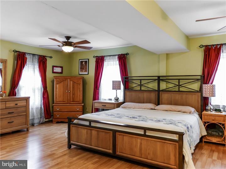 5684 Stump Road Pipersville, PA 18947 - Photo 15 of 25 Gallery Image 15