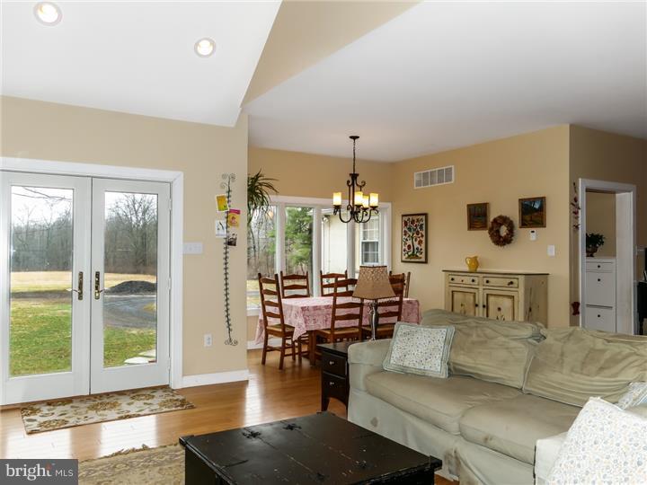 5684 Stump Road Pipersville, PA 18947 - Photo 10 of 25 Gallery Image 10