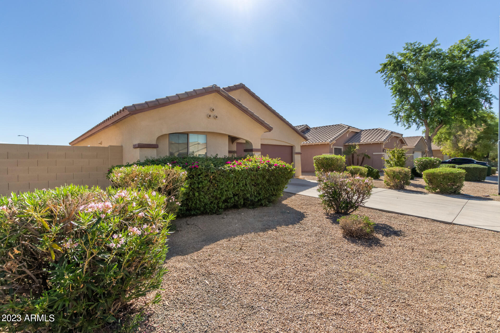17715 West Redfield Road Surprise, AZ 85388 - Photo 32 of 33