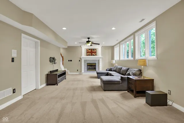 $1,175,000 | 9690 Irishman's Run Lane, Zionsville, IN 46077