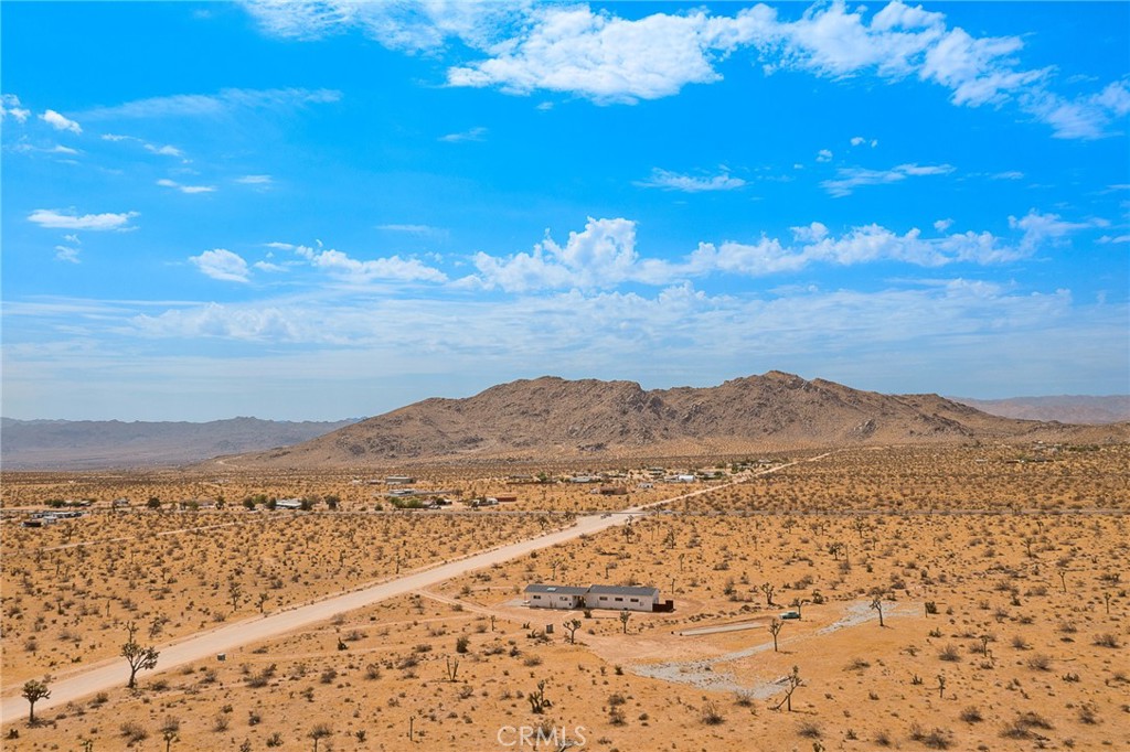 3170 Wesley Road Joshua Tree, CA 92252 - Photo 6 of 45 Gallery Image 6
