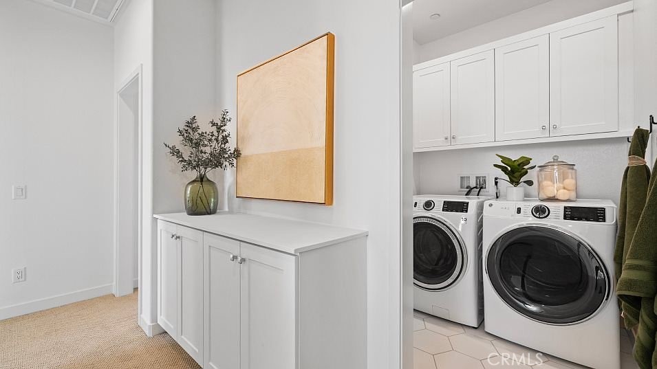 501 Tamarind Way, Unit F West Covina, CA 91791 - Photo 7 of 7 a view of entryway with washer and dryer