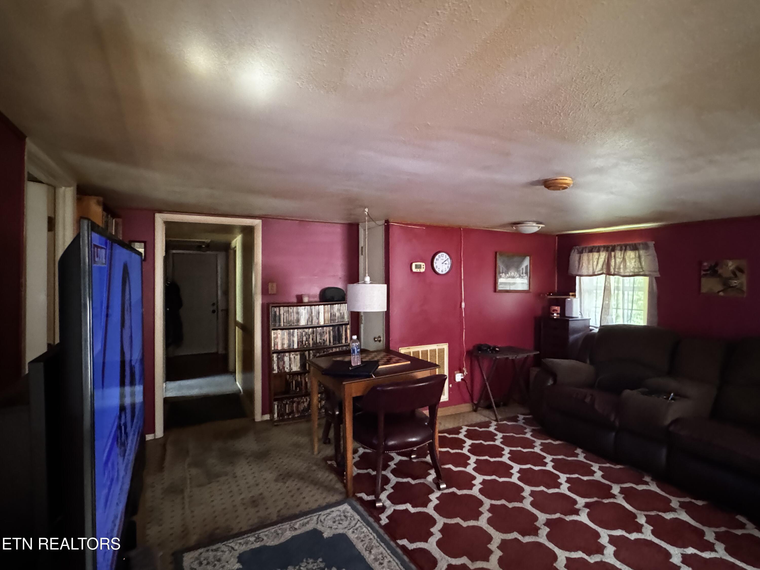 409 Jarnigan Street Clinton, TN 37716 - Photo 14 of 14 IMG_3001