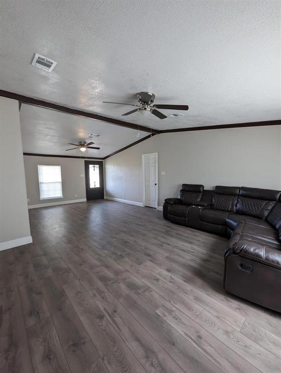 701 Rumage Road Jacksboro, TX 76458 - Photo 5 of 15 a living room with furniture