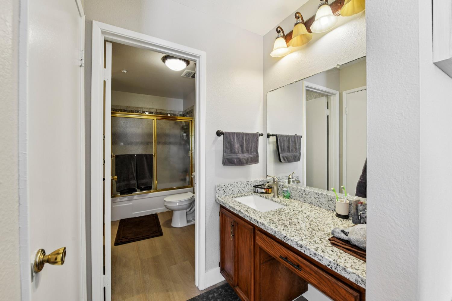 6241 Riverside Boulevard, Unit 219 Sacramento, CA 95831 - Photo 22 of 32