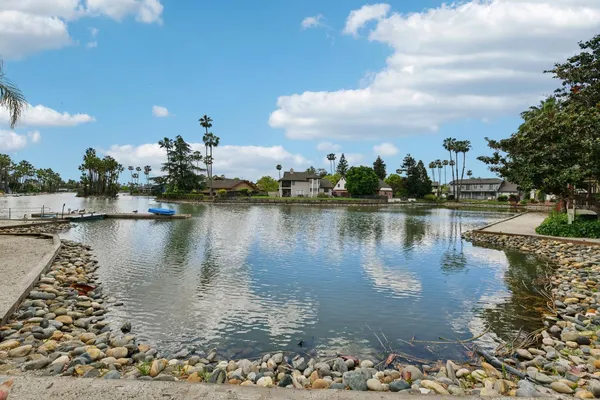 $330,000 | 6241 Riverside Boulevard, Unit 219, Sacramento, CA 95831