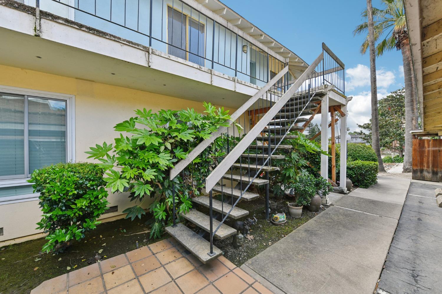 6241 Riverside Boulevard, Unit 219 Sacramento, CA 95831 - Photo 28 of 32