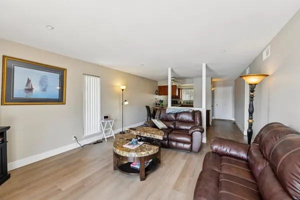 $330,000 | 6241 Riverside Boulevard, Unit 219, Sacramento, CA 95831