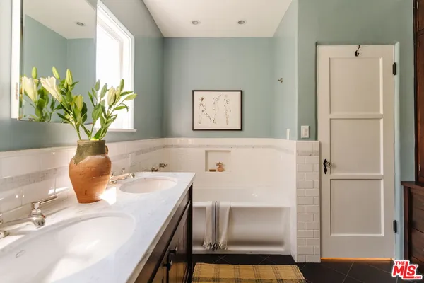 $1,895,000 | 2452 Lanterman Terrace, Los Angeles, CA 90039