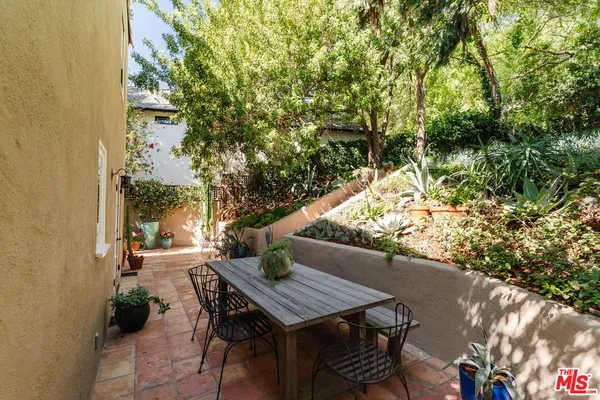 $1,895,000 | 2452 Lanterman Terrace, Los Angeles, CA 90039