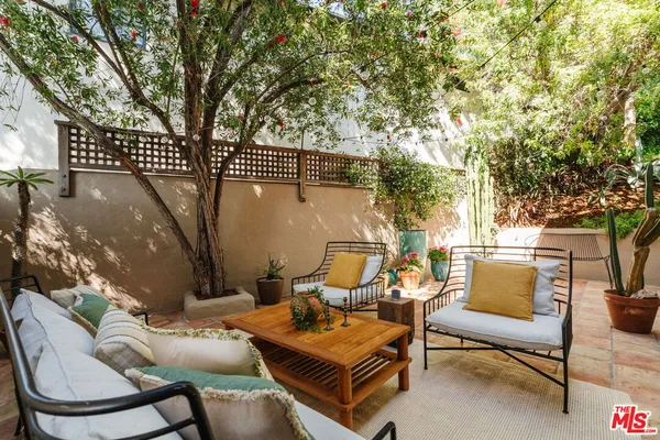 $1,895,000 | 2452 Lanterman Terrace, Los Angeles, CA 90039