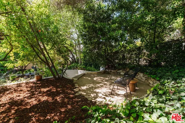 $1,895,000 | 2452 Lanterman Terrace, Los Angeles, CA 90039