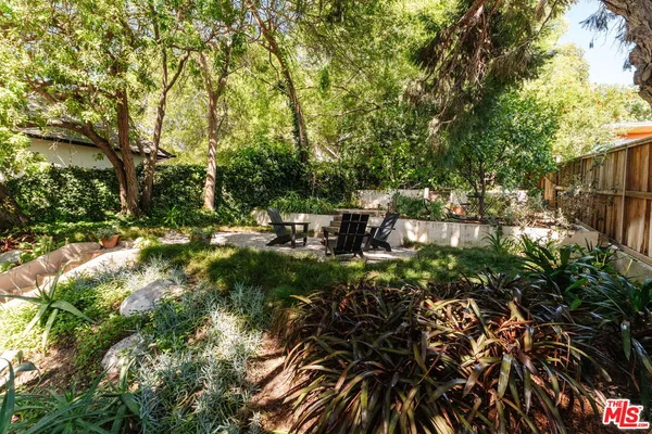 $1,895,000 | 2452 Lanterman Terrace, Los Angeles, CA 90039
