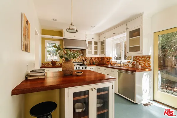 $1,895,000 | 2452 Lanterman Terrace, Los Angeles, CA 90039