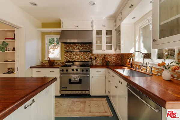 $1,895,000 | 2452 Lanterman Terrace, Los Angeles, CA 90039