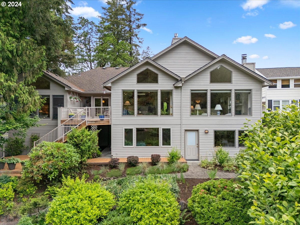 17288 Cedar Road Lake Oswego, OR 97034 - Photo 3 of 45 Gallery Image 3
