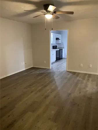 $1,295 | 309 South Ave C, Unit A, Elgin, TX 78621