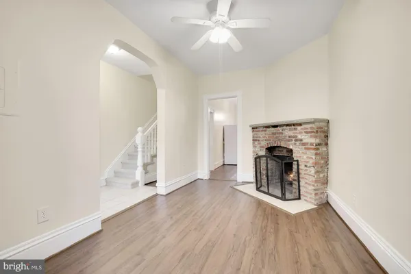 $2,885 | 616 11th Street Northeast, Washington, DC 20002